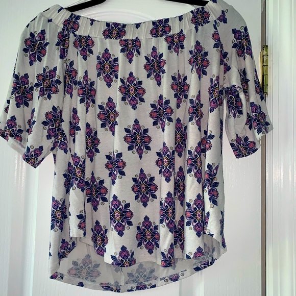 Off the Shoulder Blouse - Picture 1 of 5